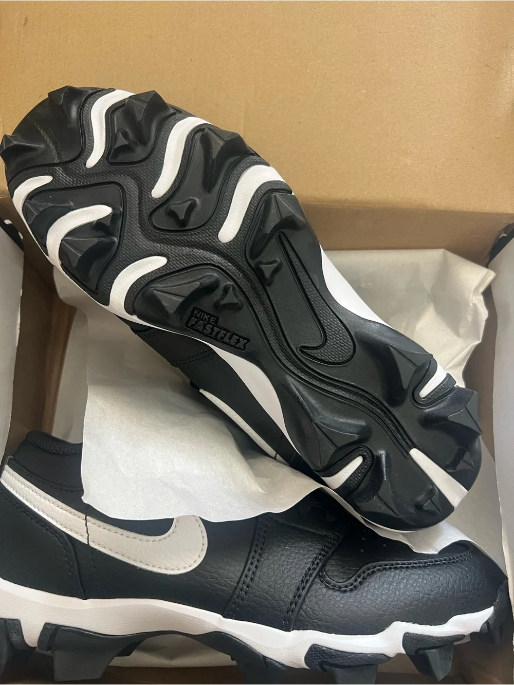 Jordan 1 Low Youth Cleat - Black/White